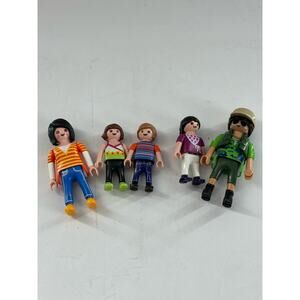 PLAYMOBIL Family, 2 adults and 3 kids Playmobil  replacement pieces